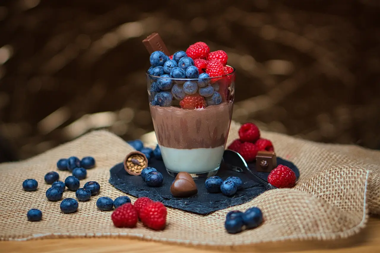 chocolate pudding with fresh fruits