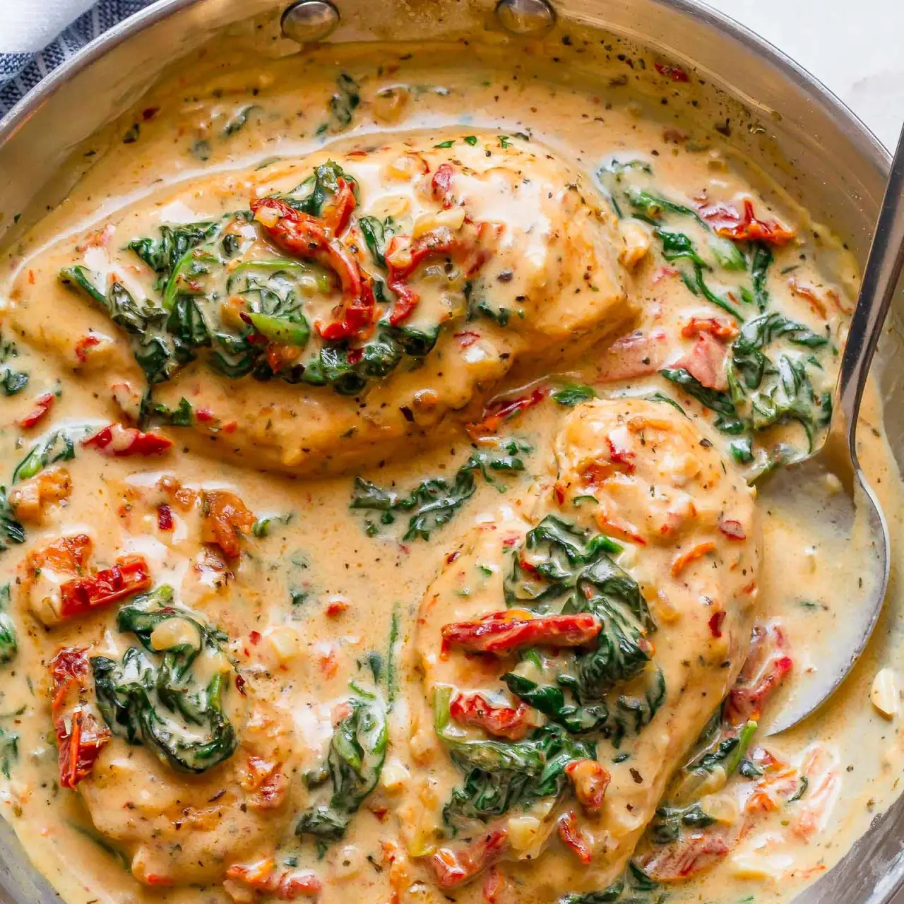 creamy chicken with spinach and sundried tomatoes