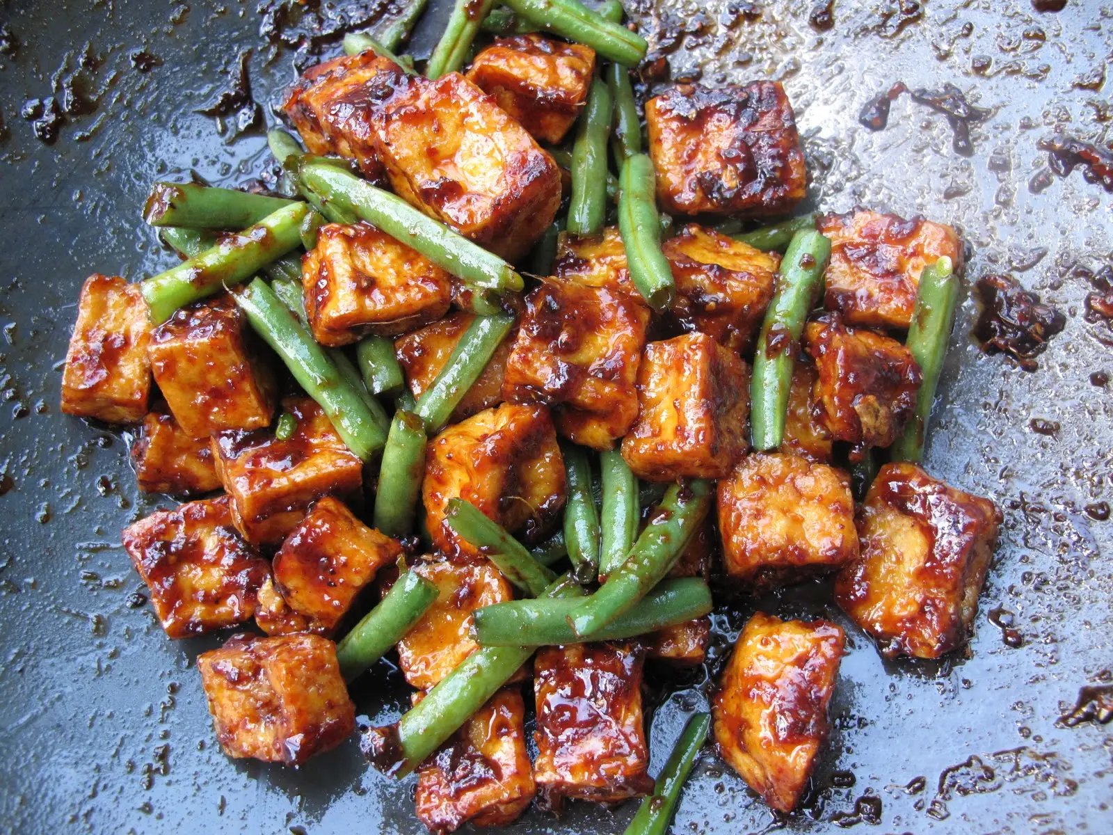 sweet spicy crispy tofu with green beans