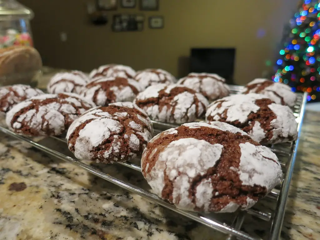 choclate crinkle cookies